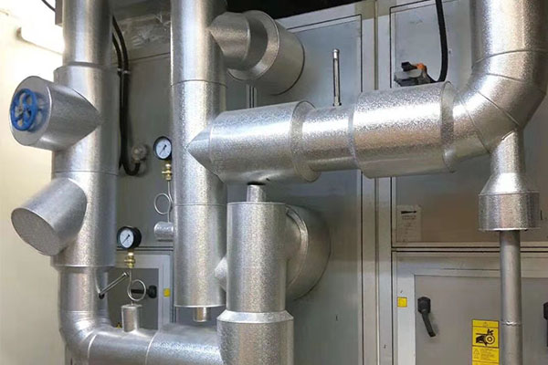 鐵皮管道保溫施工隊.jpg 鐵皮管道保溫施工隊.jpg